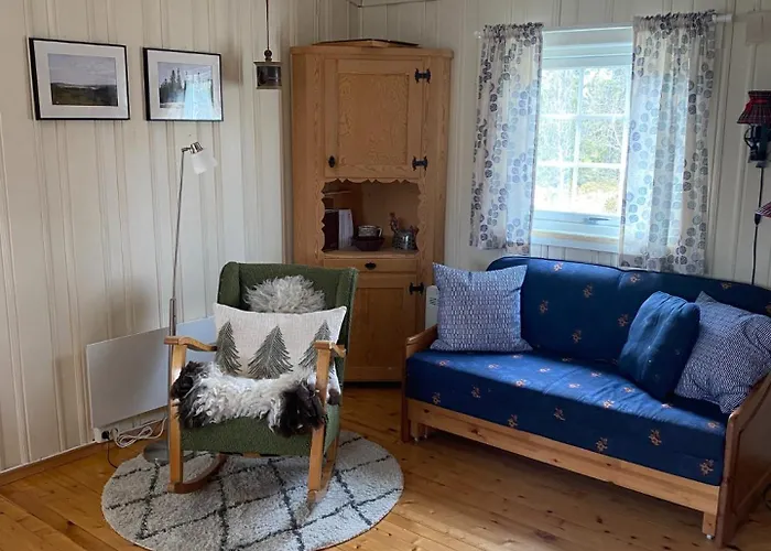Breidablikk, Quiet Retreat Surrounded By Nature Feriehus